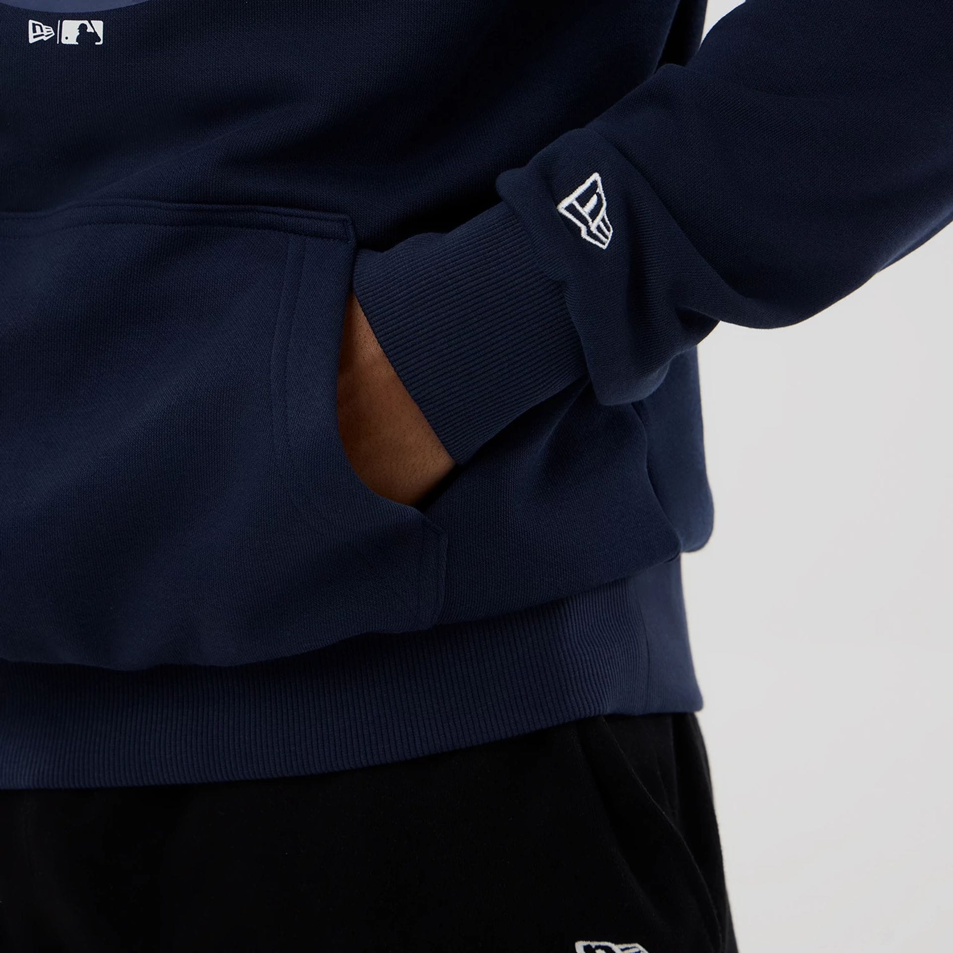 8986-houston-astros-mlb-dark-blue-pullover-hoodie-4.jpg Houston Astros MLB Dark Blue Pullover Hoodie