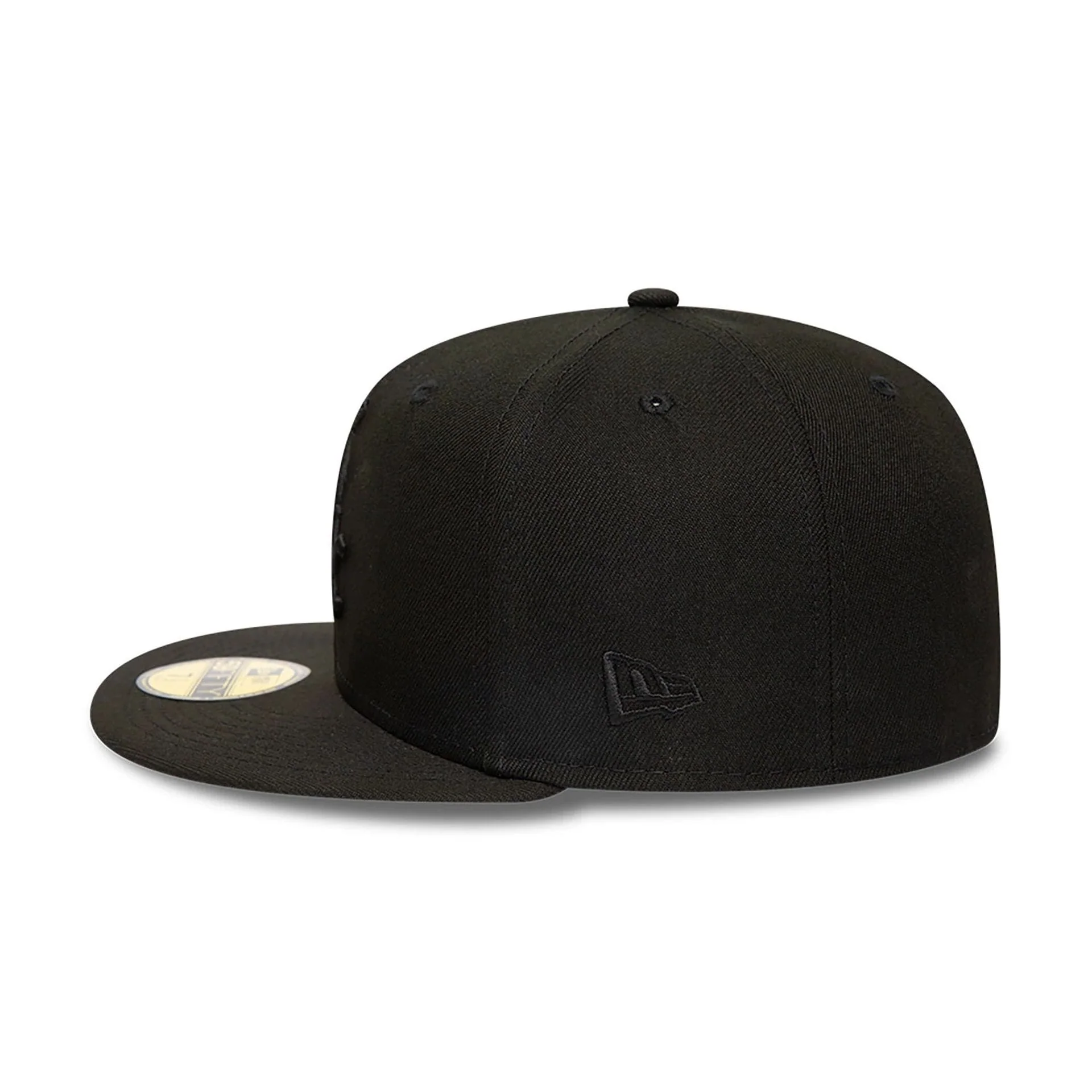 Chicago White Sox MLB Black on Black 59FIFTY Fitted Cap