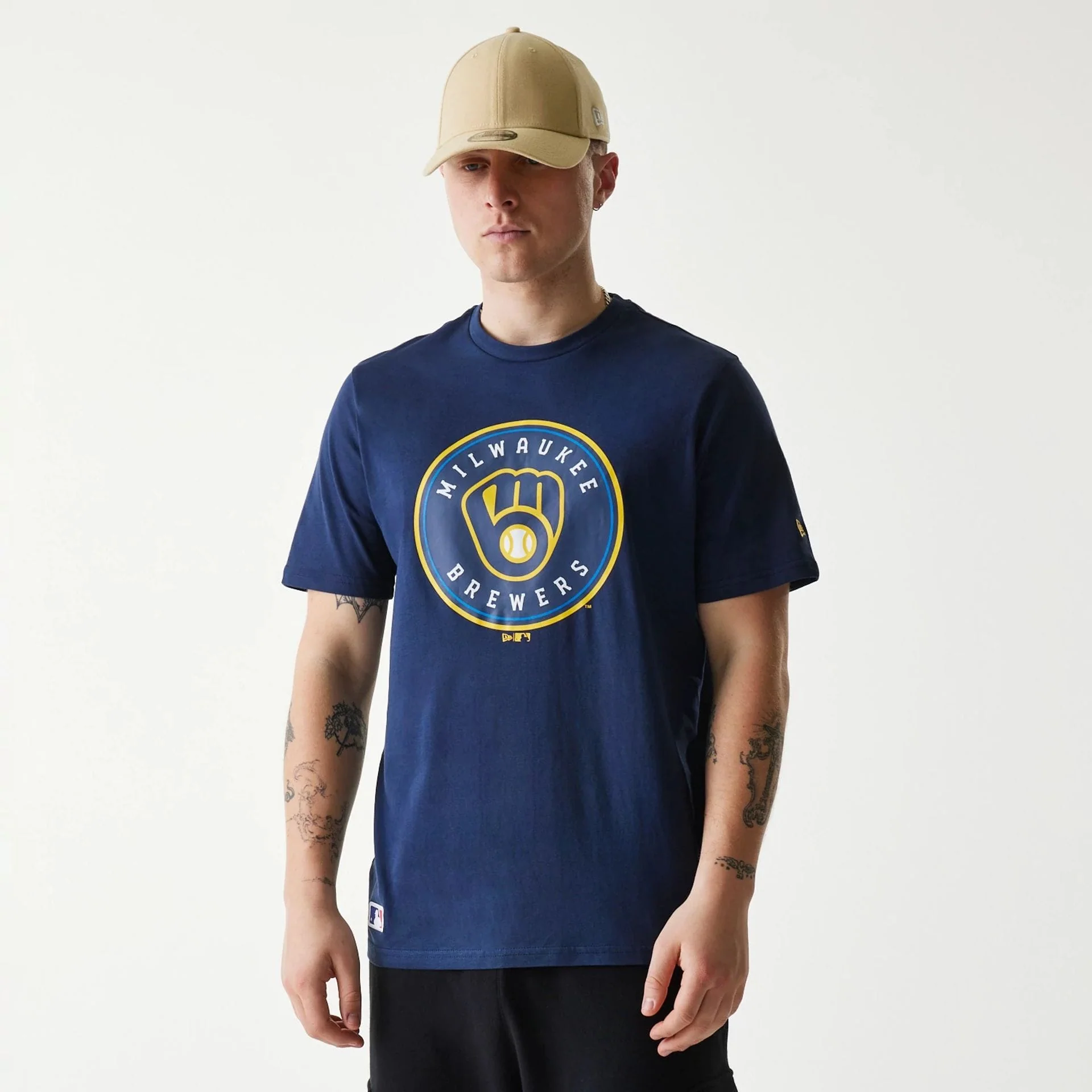 9322-milwaukee-brewers-mlb-regular-dark-blue-t-shirt-1.webp Milwaukee Brewers MLB Regular Dark Blue T-Shirt